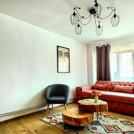 Apartament Daria Тыргу-Окна Экстерьер фото